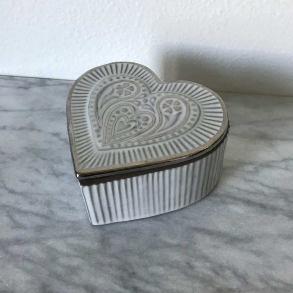 Jonathan Adler Ceramic Heart Box